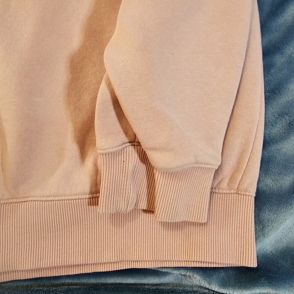 H&M Disney Fantasia Pink Oversized Crewneck Sweater Size Small - Picture 13 of 14